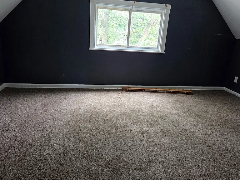 10531 Columbia Ave #7 — Photo 5
