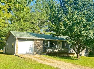 500 Alba Ln, Cobden, IL 62920