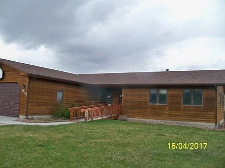 1st image of 907 Spruce Dr