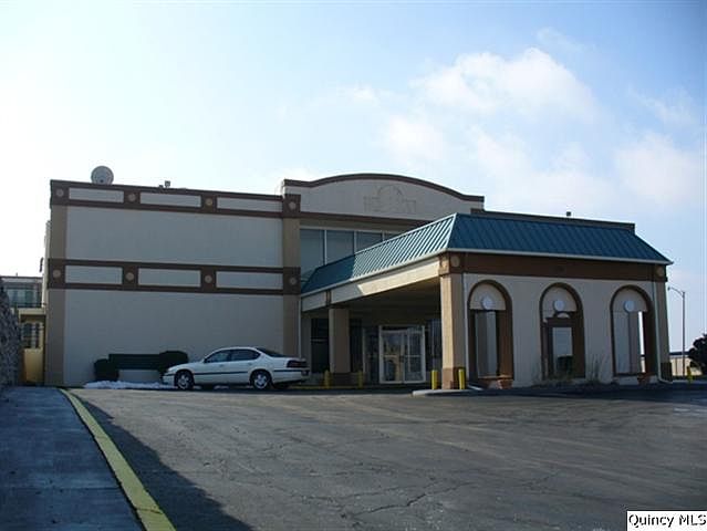 Home for Sale in Quincy, IL $1,600,000