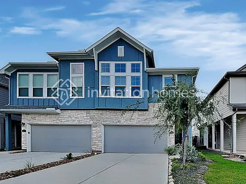 4023 Champlain Way Photo 1