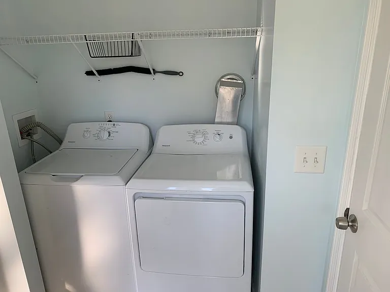 301 W Ghent Rd — Photo 7