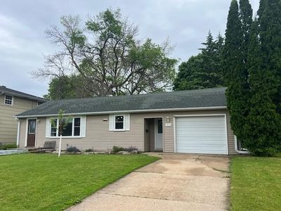 1910 4th Ave NW, Austin, MN, 55912