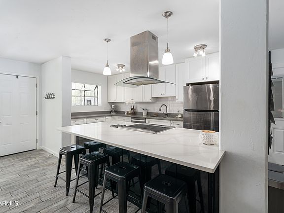 2nd image of 7720 N 17TH Avenue