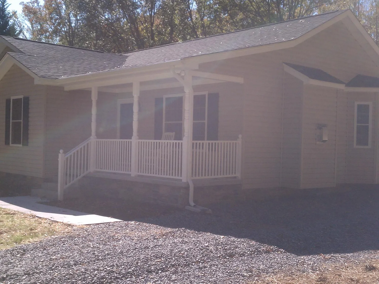 3 bed, 1274 sqft, $1,900 — Photo 3