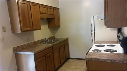 Umberto Towns - 124B — Photo 3