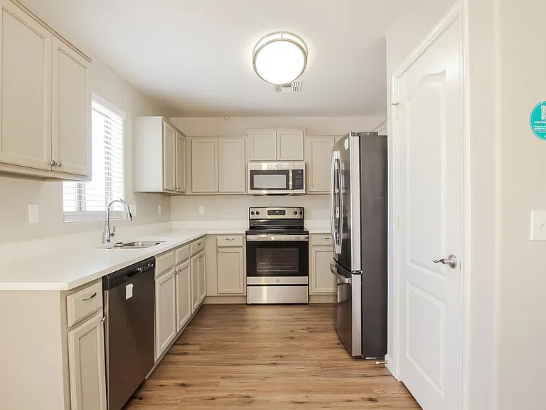 25029 W Illini St — Photo 6