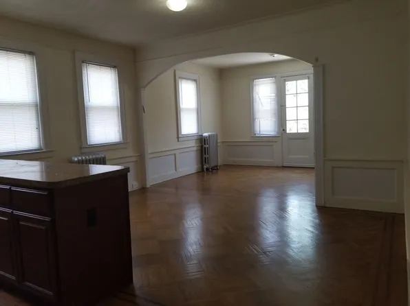 1117 East 31st Street image 3 of 15