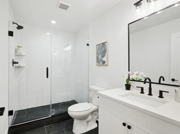 (undisclosed Address), Philadelphia, PA 19114