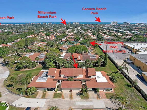 2nd image of 208 Parkside Pl #208