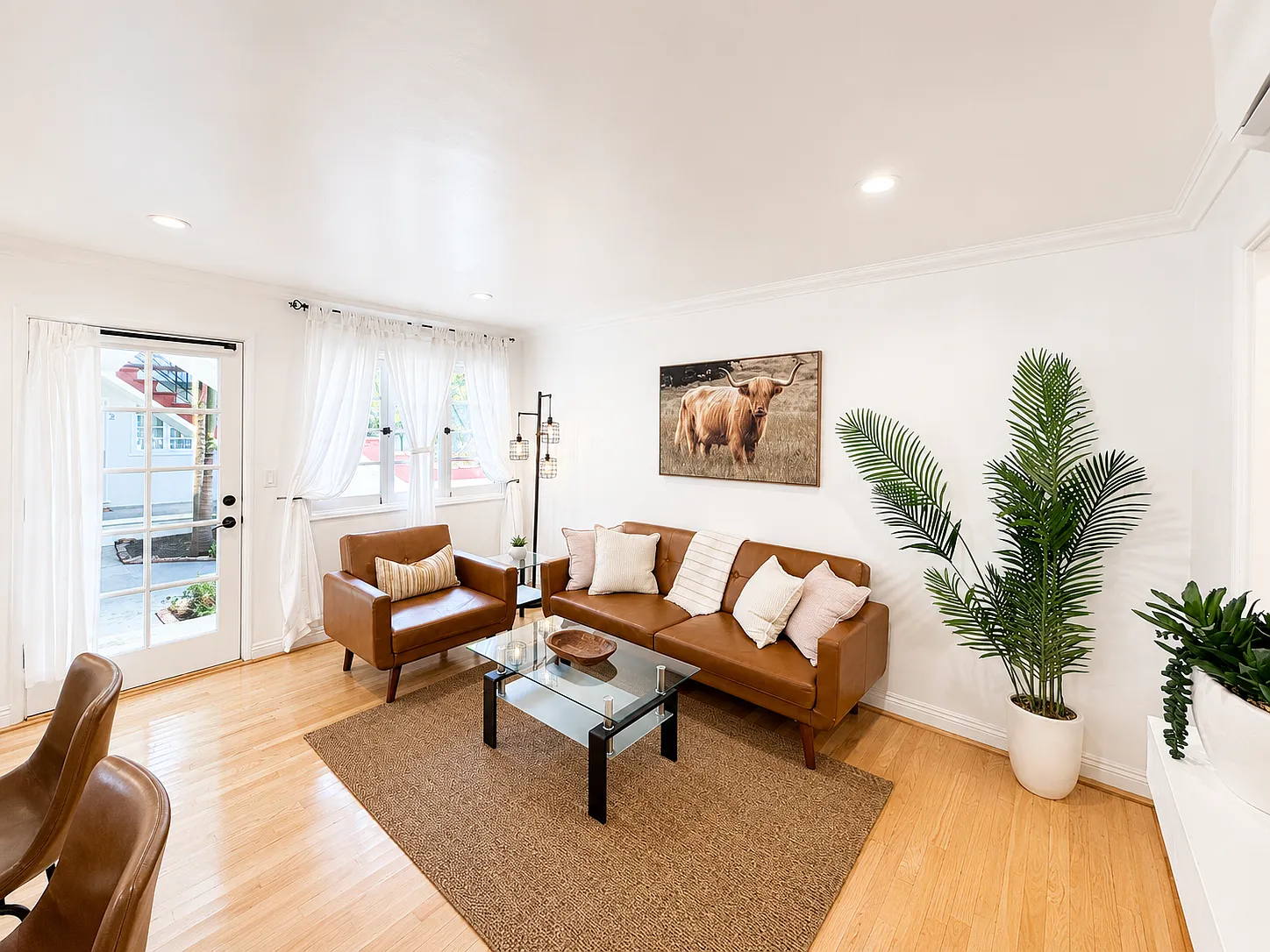 1 bed, 700 sqft, $3,900 — Photo 3