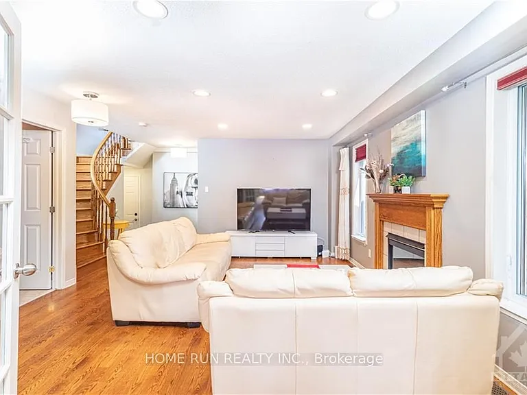 2 Borealis Cres — Photo 6