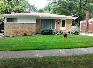 33988 Glenview Dr, Farmington, MI