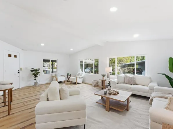 8975 Lawrence Welk Dr Space 446, Escondido, CA 92026