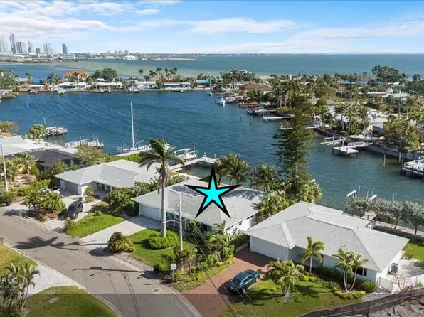 2540 S Shore Dr SE, Saint Petersburg, FL 33705