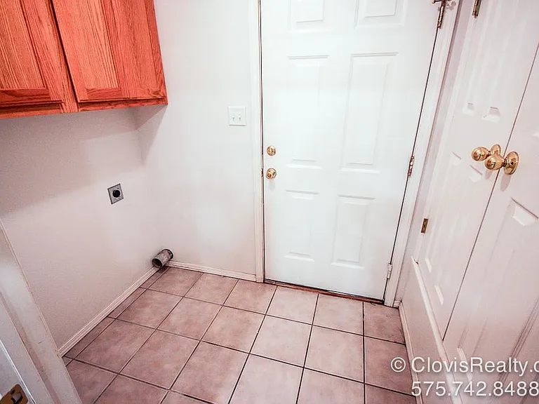 Washer/Dryer Connections