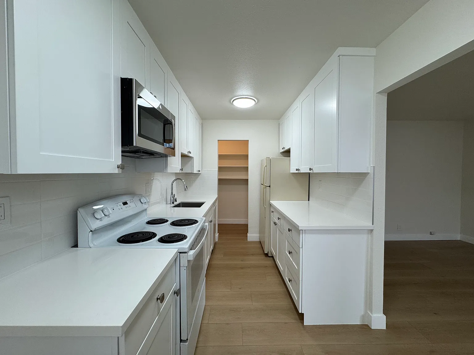 1 bed, 550 sqft, $2,095 — Photo 3