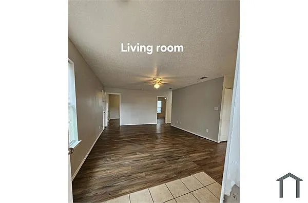 Building Photo - 3015 Flask Dr