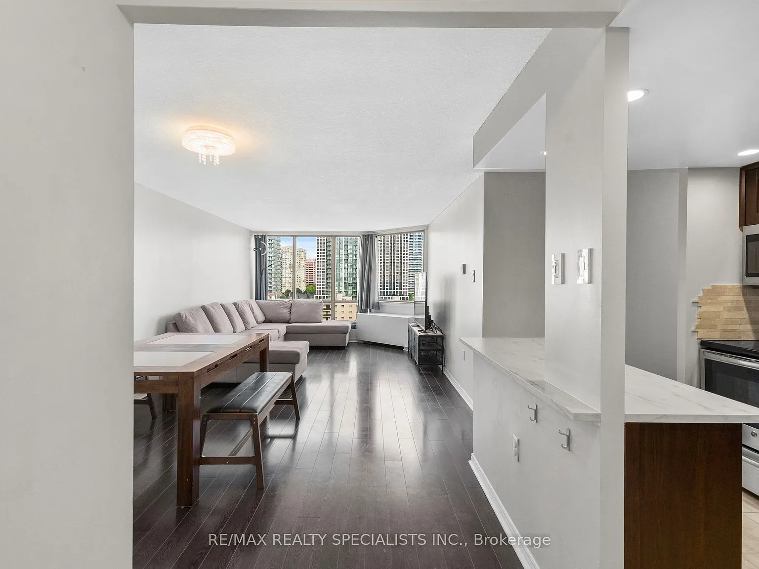 2 bed, $2,750 — Photo 3
