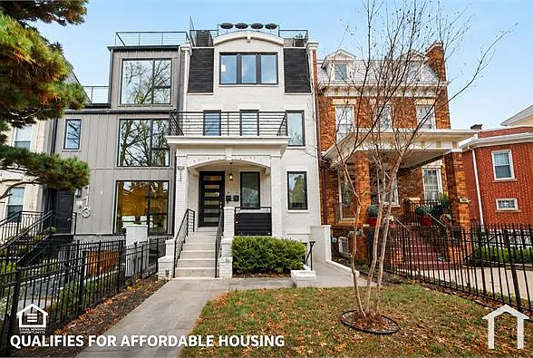 309 Varnum St NW
