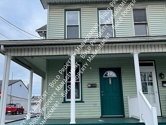 2nd image of 813 Quentin Rd