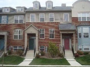 1648 Station Park Dr, Grayslake, IL 60030