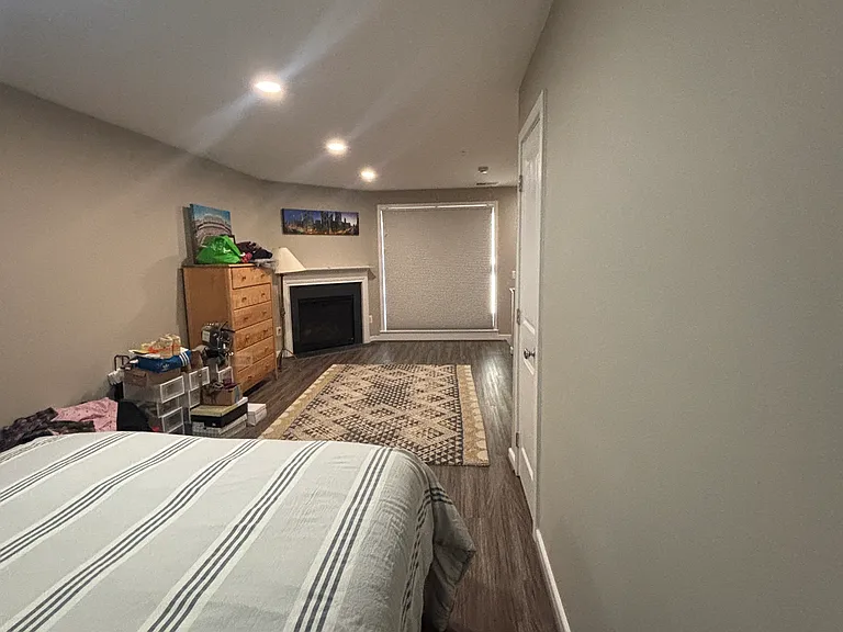 2302 Cobble Hill Ter — Photo 30