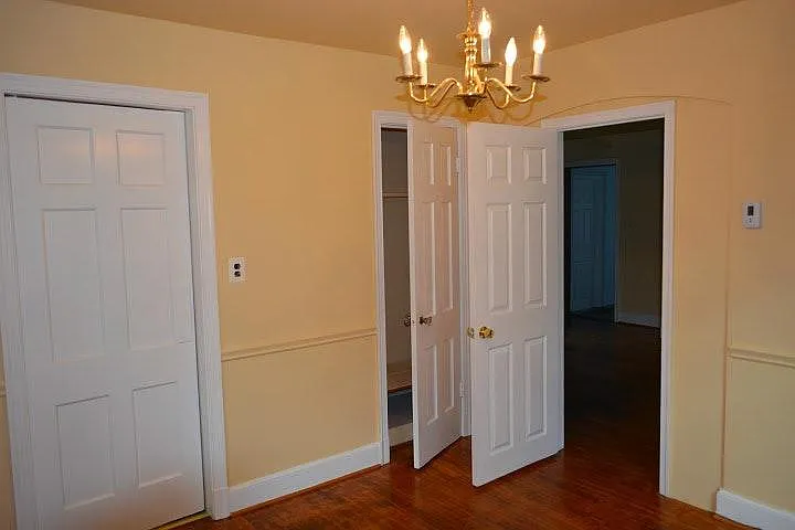 4635 River Rd — Photo 11