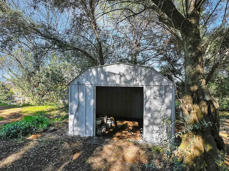 37 Westwood Way — Photo 30