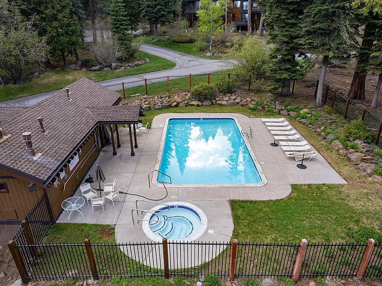1877 N Lake Blvd #46 — Photo 61