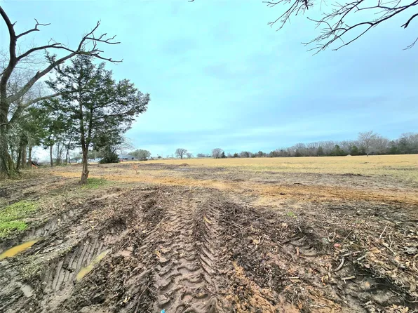 6 County Road 2245, Emory, TX 75440