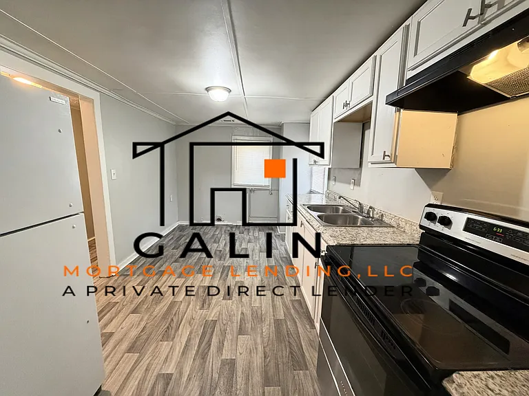 2203 Clars Ave — Photo 4