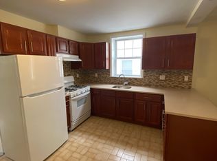 100 Lake St APT 2, Brooklyn, NY 11223
