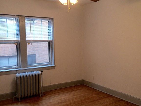 3rd image of 1525 E Royall Pl APT 34