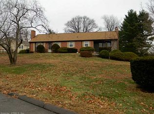 51 Robin Rd, Middletown, CT 06032