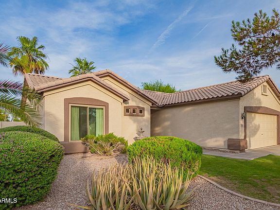 3rd image of 6041 S CROSSCREEK Court