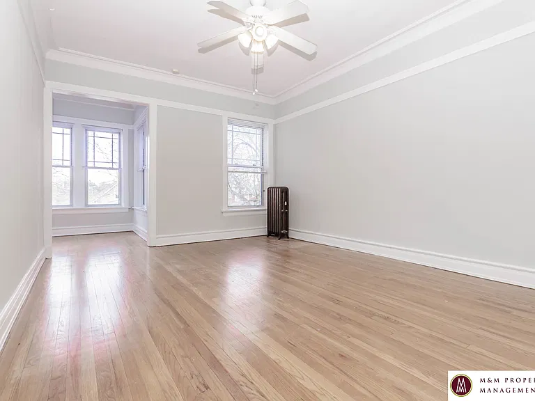 400 N Taylor — Photo 19