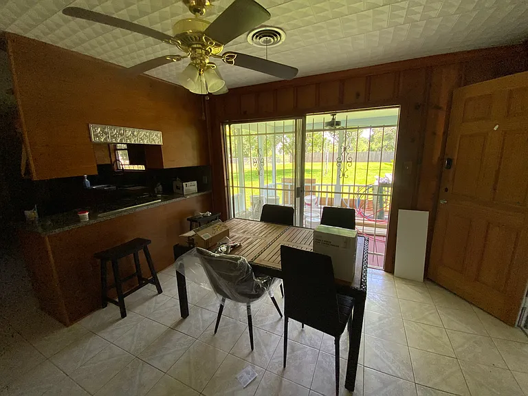 1025 Henderson Ave — Photo 19