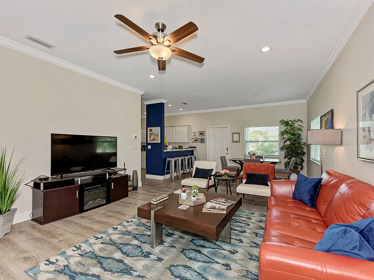 380 E Ann St #111 — Photo 10
