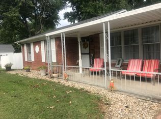 101 Center St, Elizabethtown, IN 47232