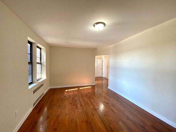 2nd image of 47-46 40th St #4J