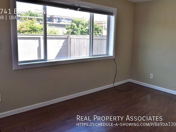 4th image of 4741 Brooklyn Ave NE APT F