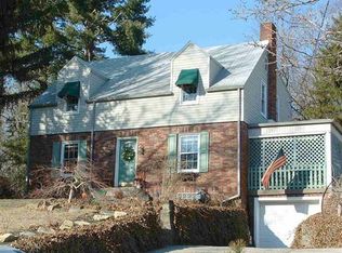 141 E Lawn Ave, Saint Clairsville, OH 43950