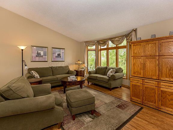 4th image of 1419 Sommerset Dr