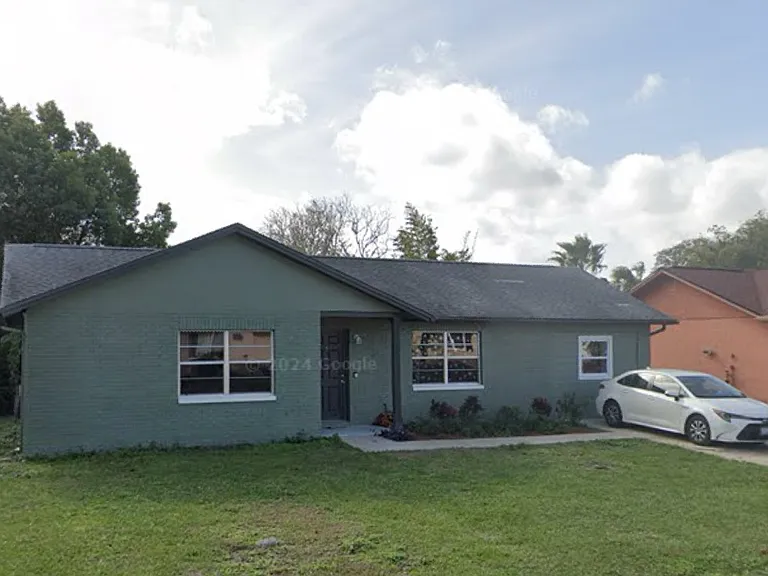7102 Daggett Ter — Photo 1