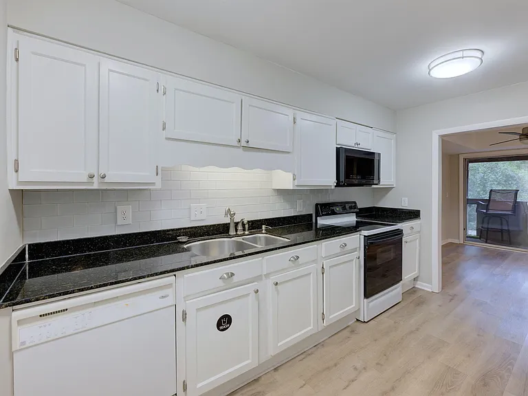 2036 Watermark Pl — Photo 13