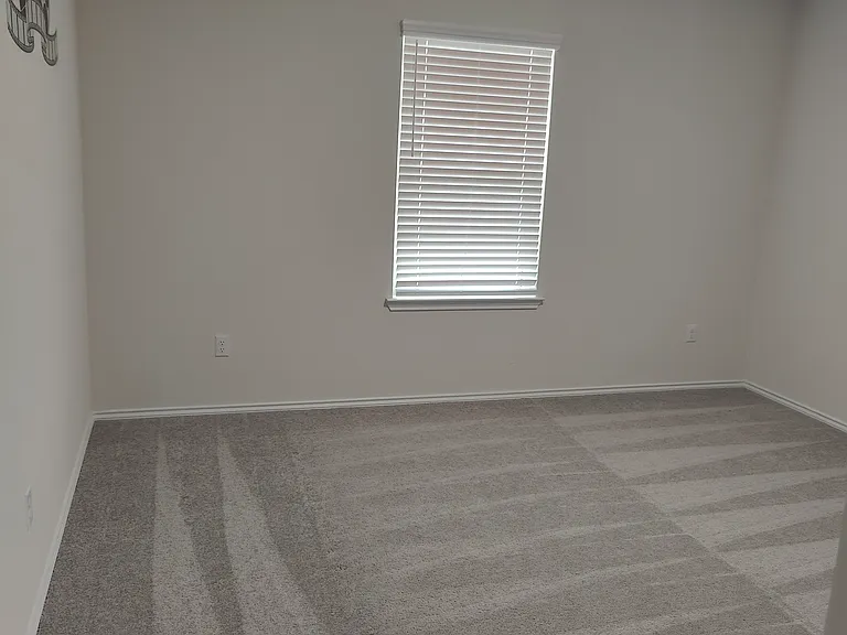 Bedroom 4 (Huge) - enough space to use it for a theatre room