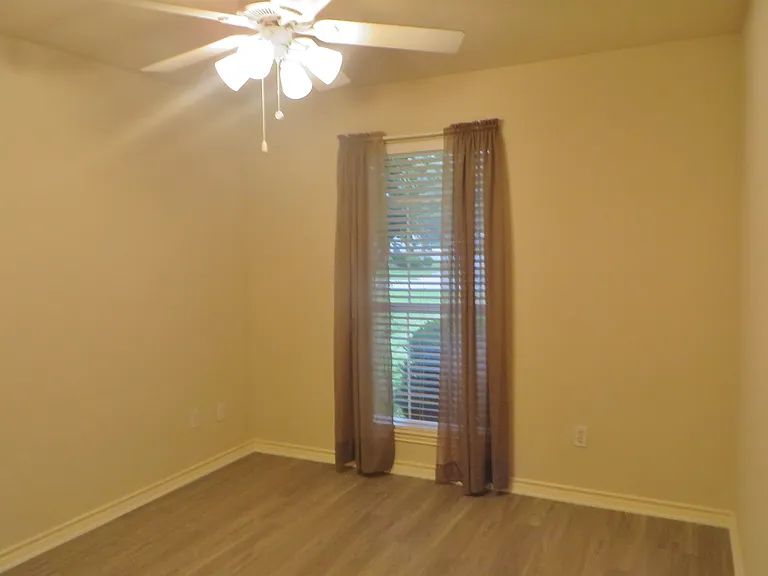 117 Pecos Ct — Photo 17