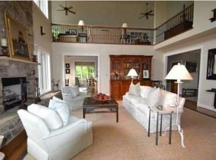 430 Pine Ridge Dr, Signal Mountain, TN 37377