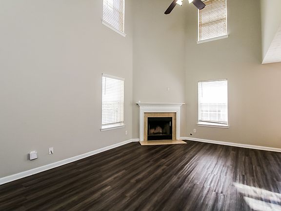 2nd image of 130 Birch Rd